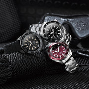 Seiko SRPL11K1  Prospex 4R Red Shog-urai Diver 41.7mm Red Dial Stainless Steel Bracelet Men's Watch
